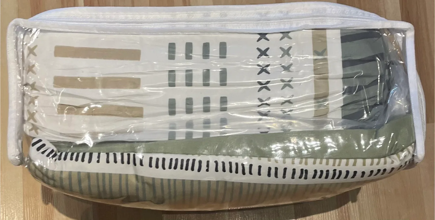 Brand New King Bed Sheet Set - Neutral Pattern thumbnail
