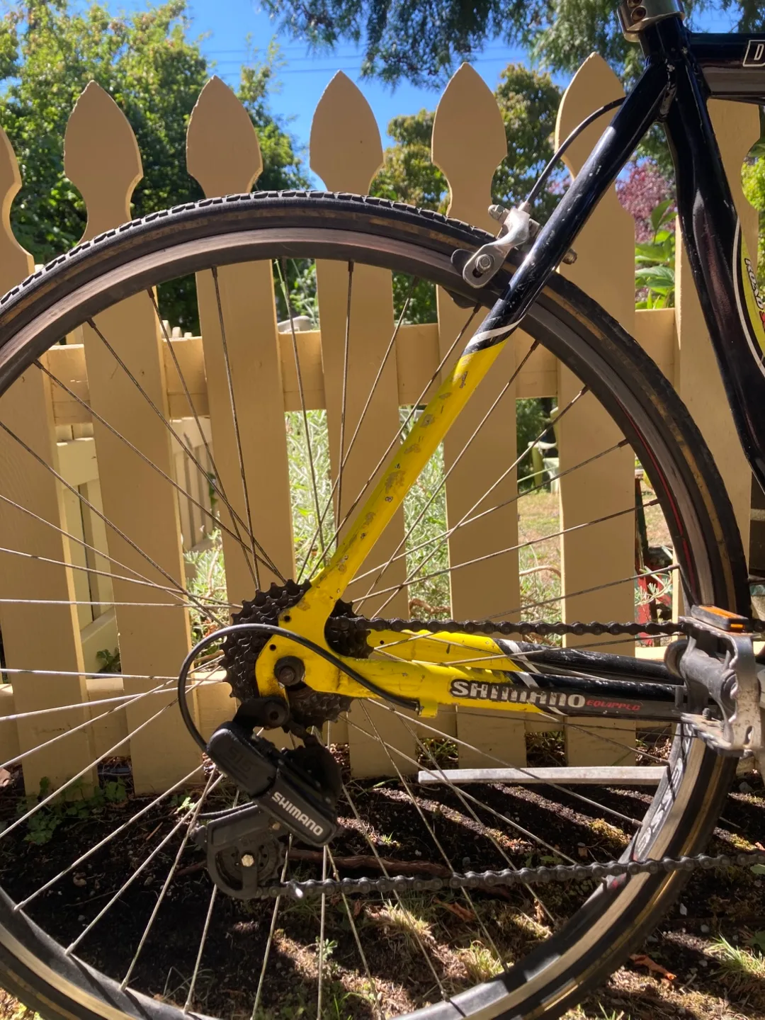 GMC Denali Road Bike - Yellow & Black image indicator(3)