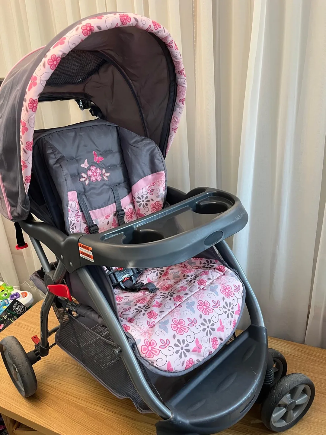 Baby Trend Stroller - Floral Design thumbnail