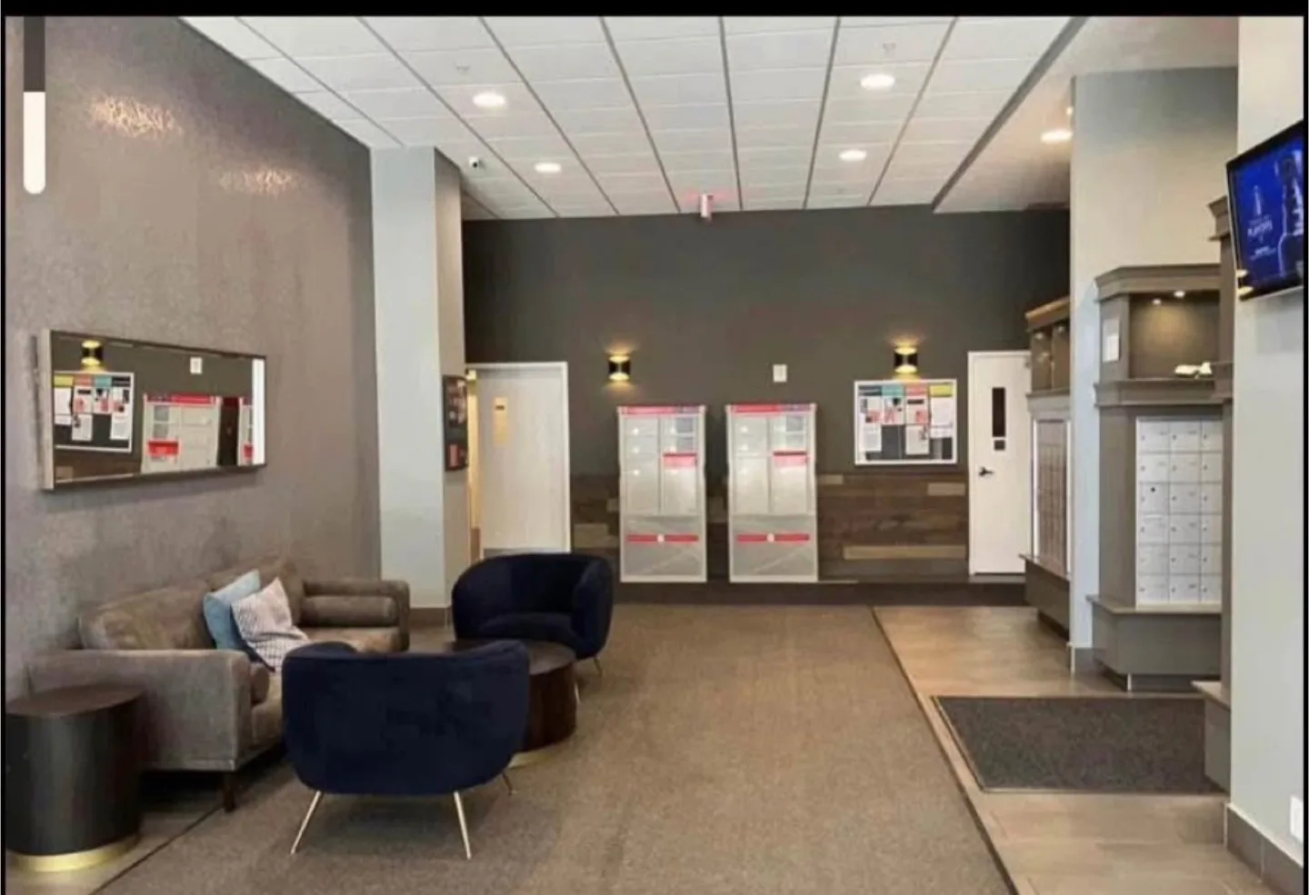 Female Housemate needed - 2bed 2bath apartment image indicator(5)