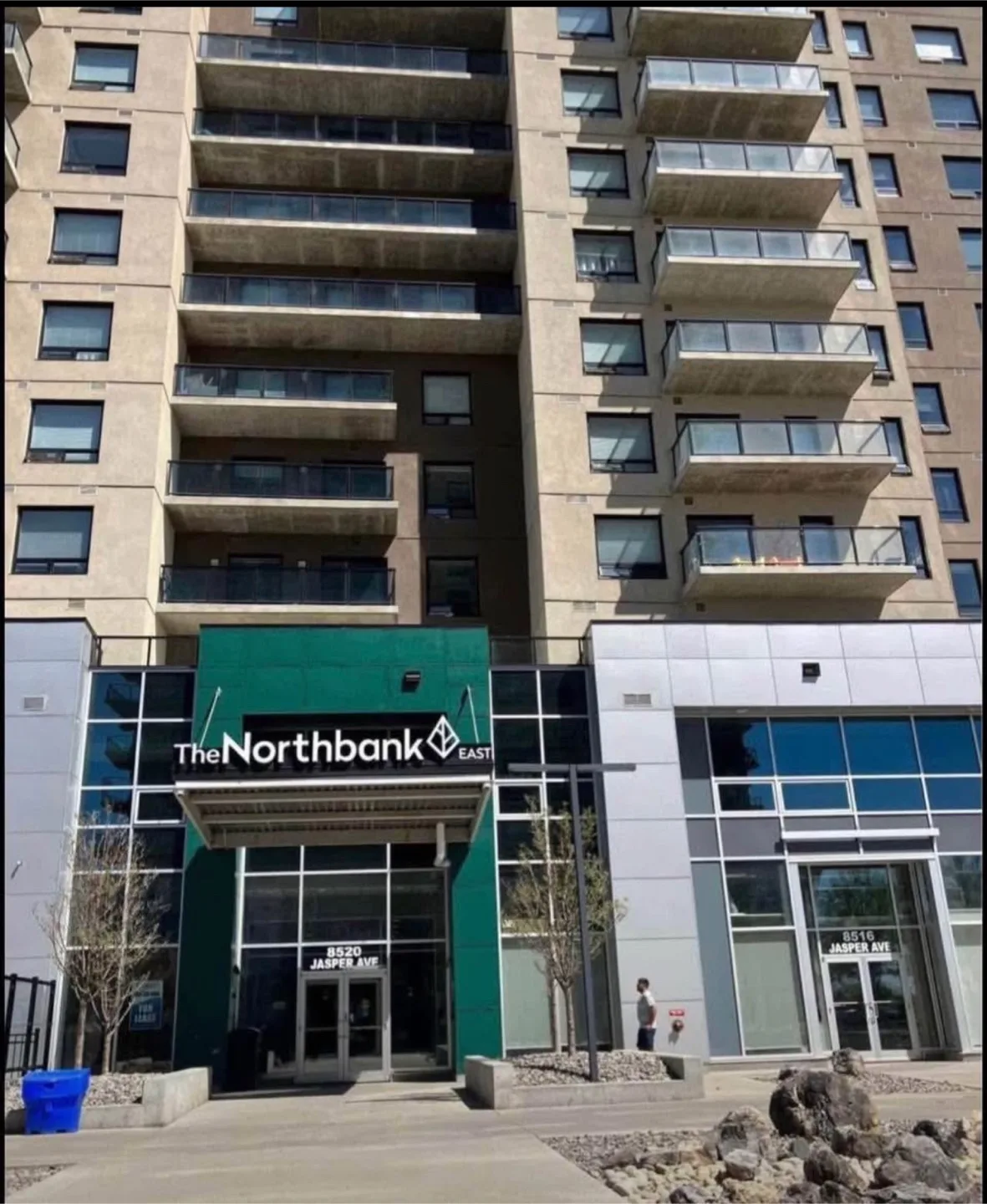 Female Housemate needed - 2bed 2bath apartment image indicator(6)