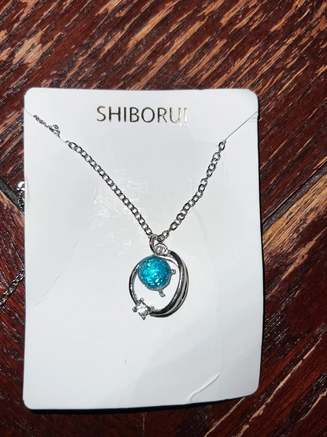 Crystal blue necklace image indicator(2)