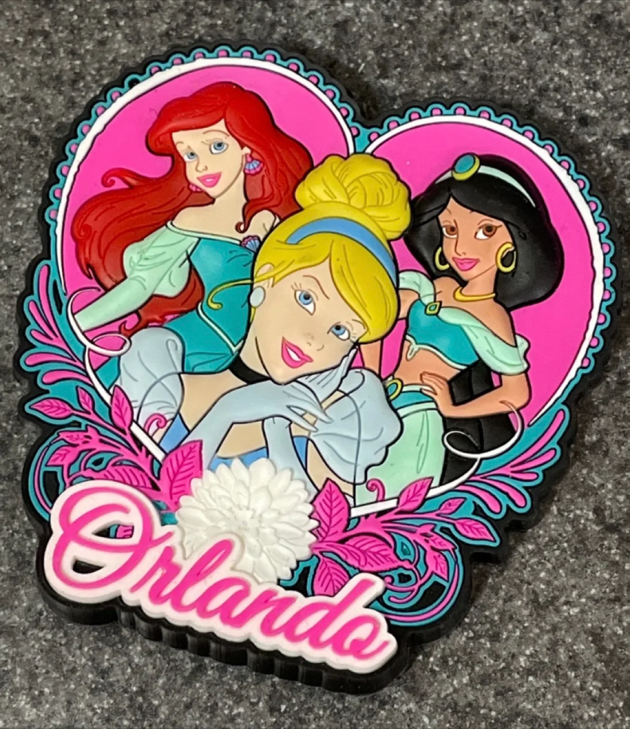 Disney Mickey & Princesses Collectibles Fridge Magnets image indicator(3)