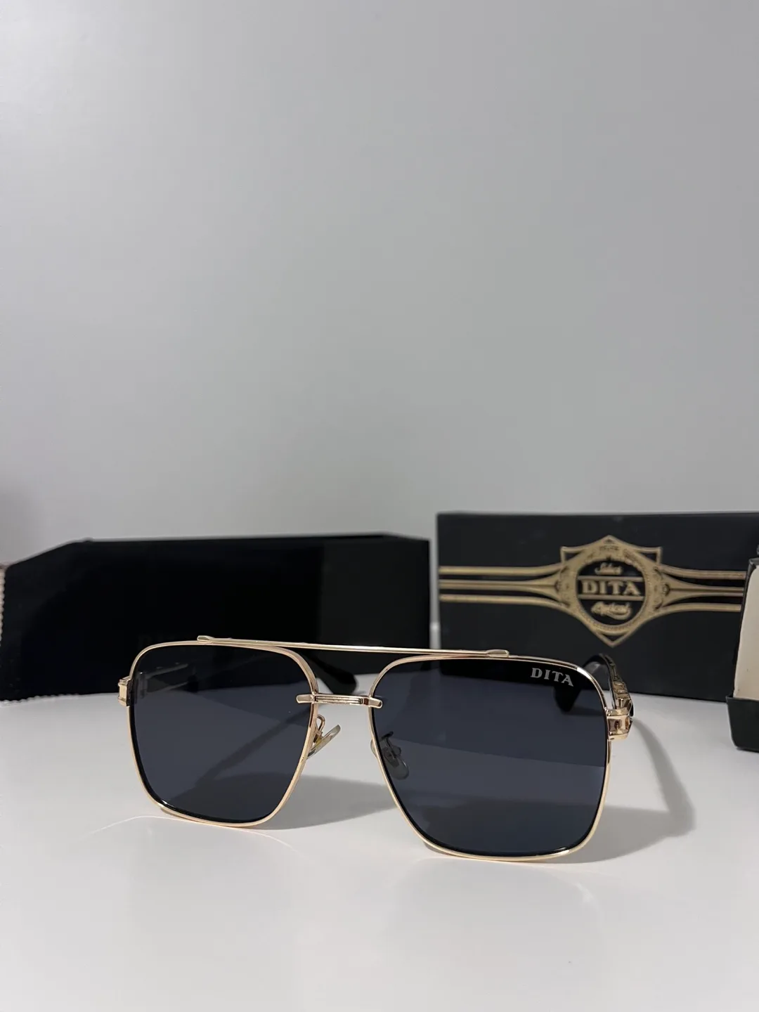 Dita Sunglasses - Gold & Black thumbnail