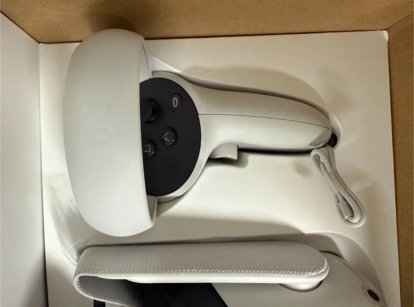 Meta Quest 2 VR Headset - Like New! image indicator(5)