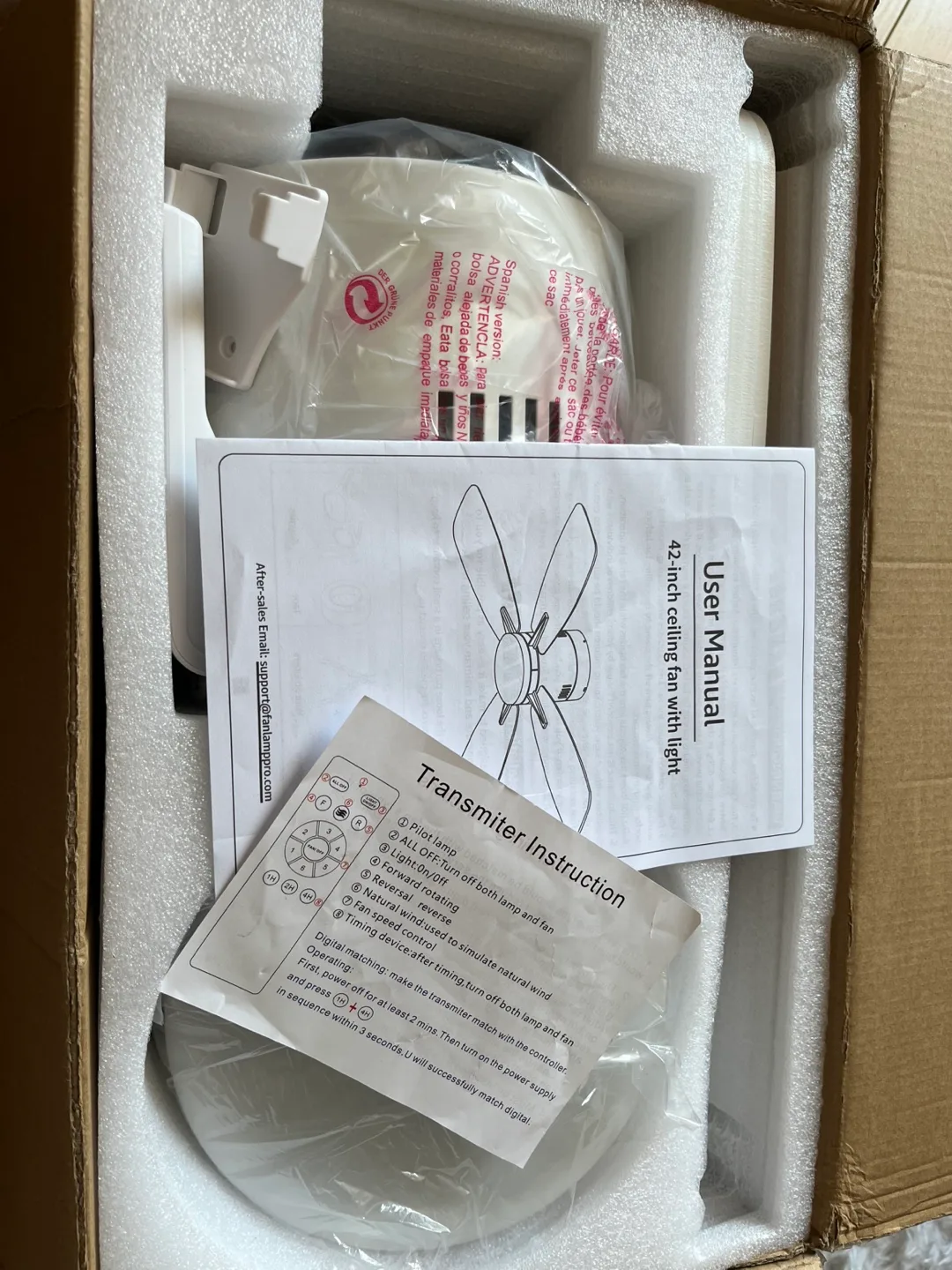 42-inch Ceiling Fan with Light - White image indicator(8)