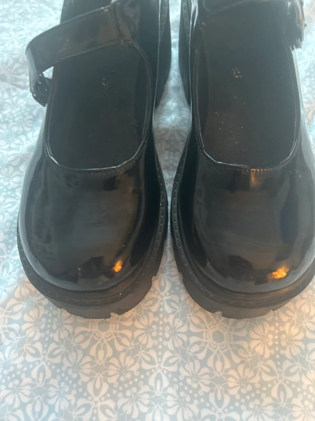 Black Patent Mary Jane Shoes image indicator(8)