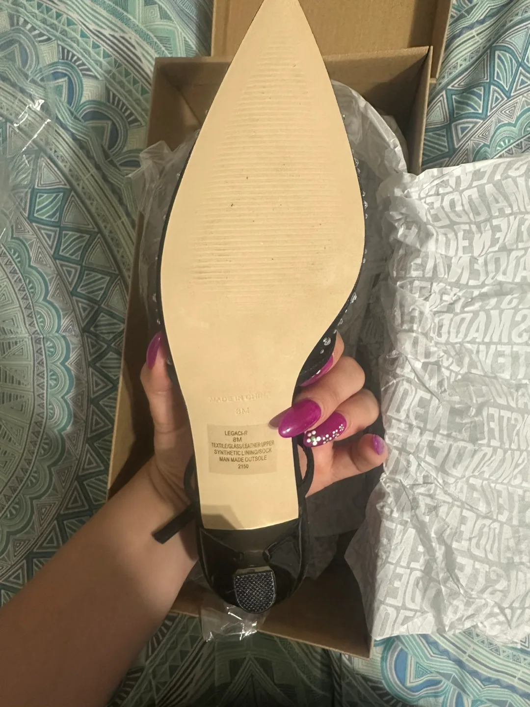 Steve Madden image indicator(2)