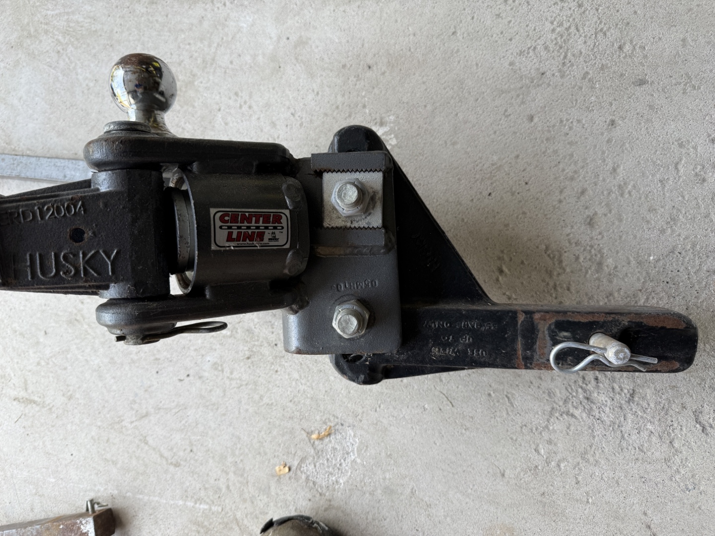 Husky Center Line Weight Distributing Hitch - photo 2