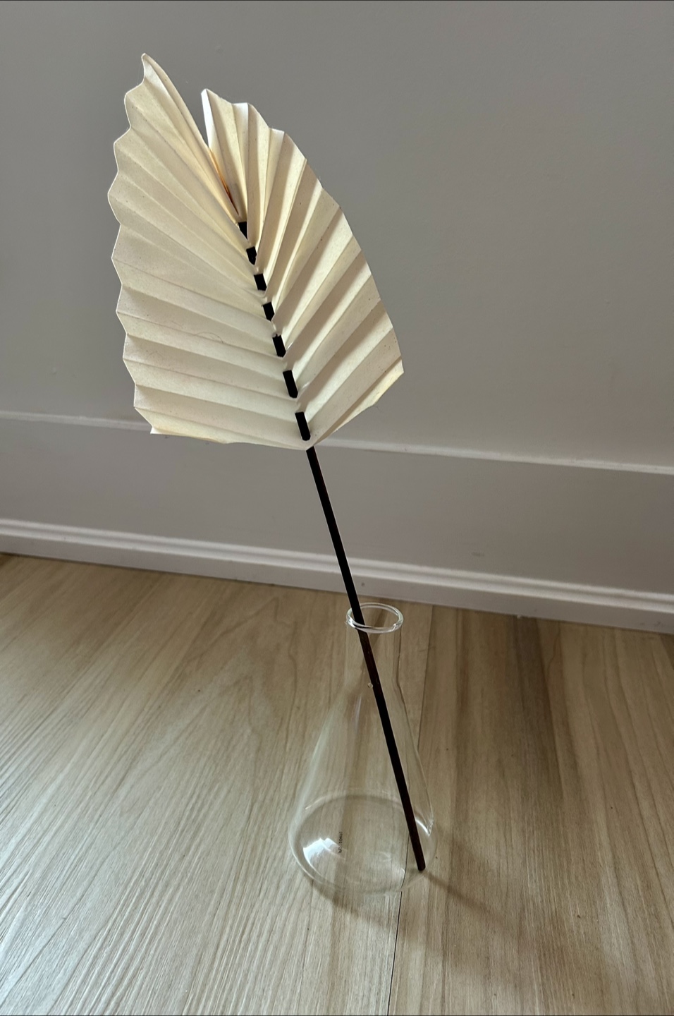 Diffuser - Paper Fan Palm & Glass Vase