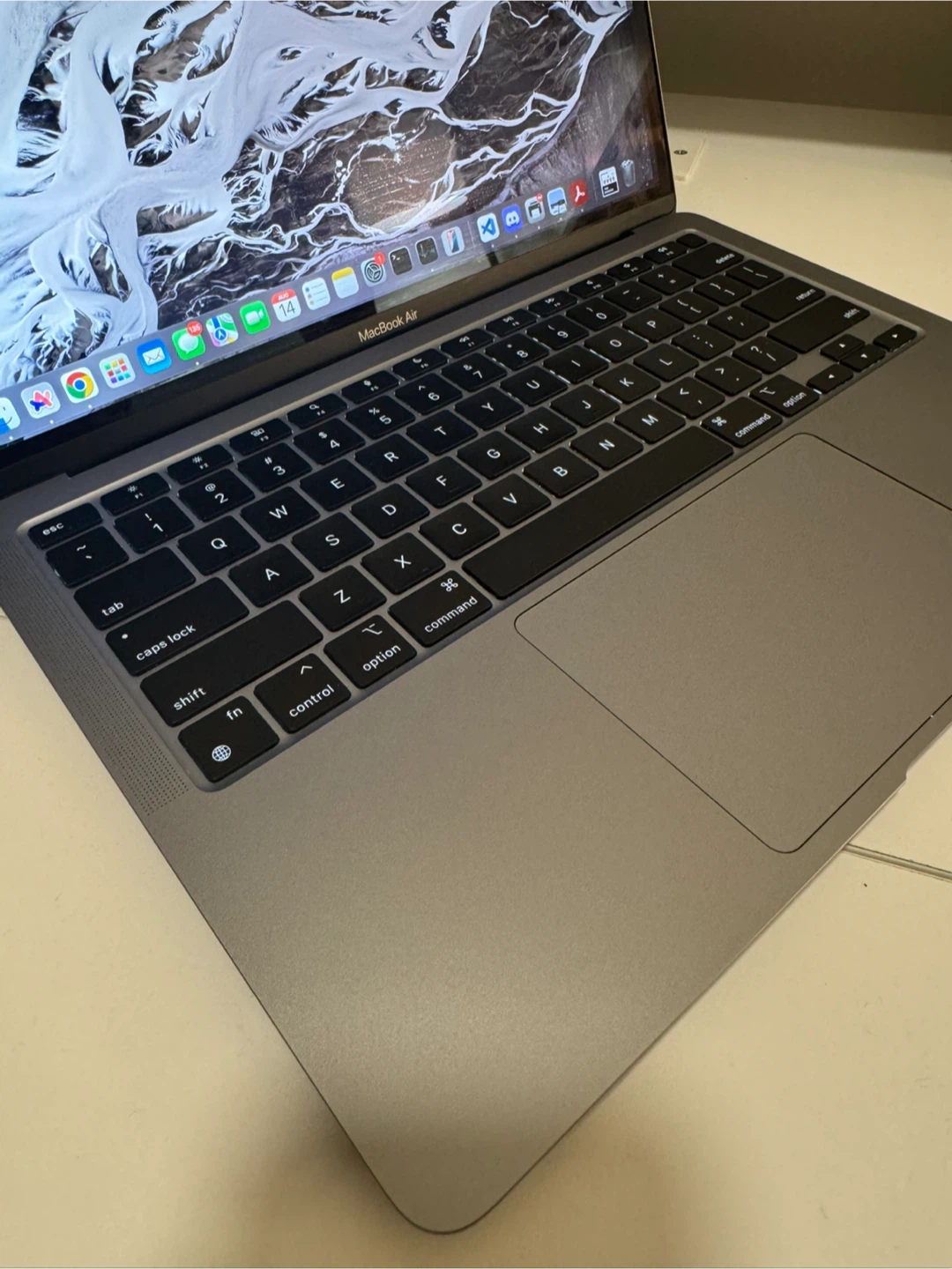 MacBook Air M1, 8GB Memory - photo 2
