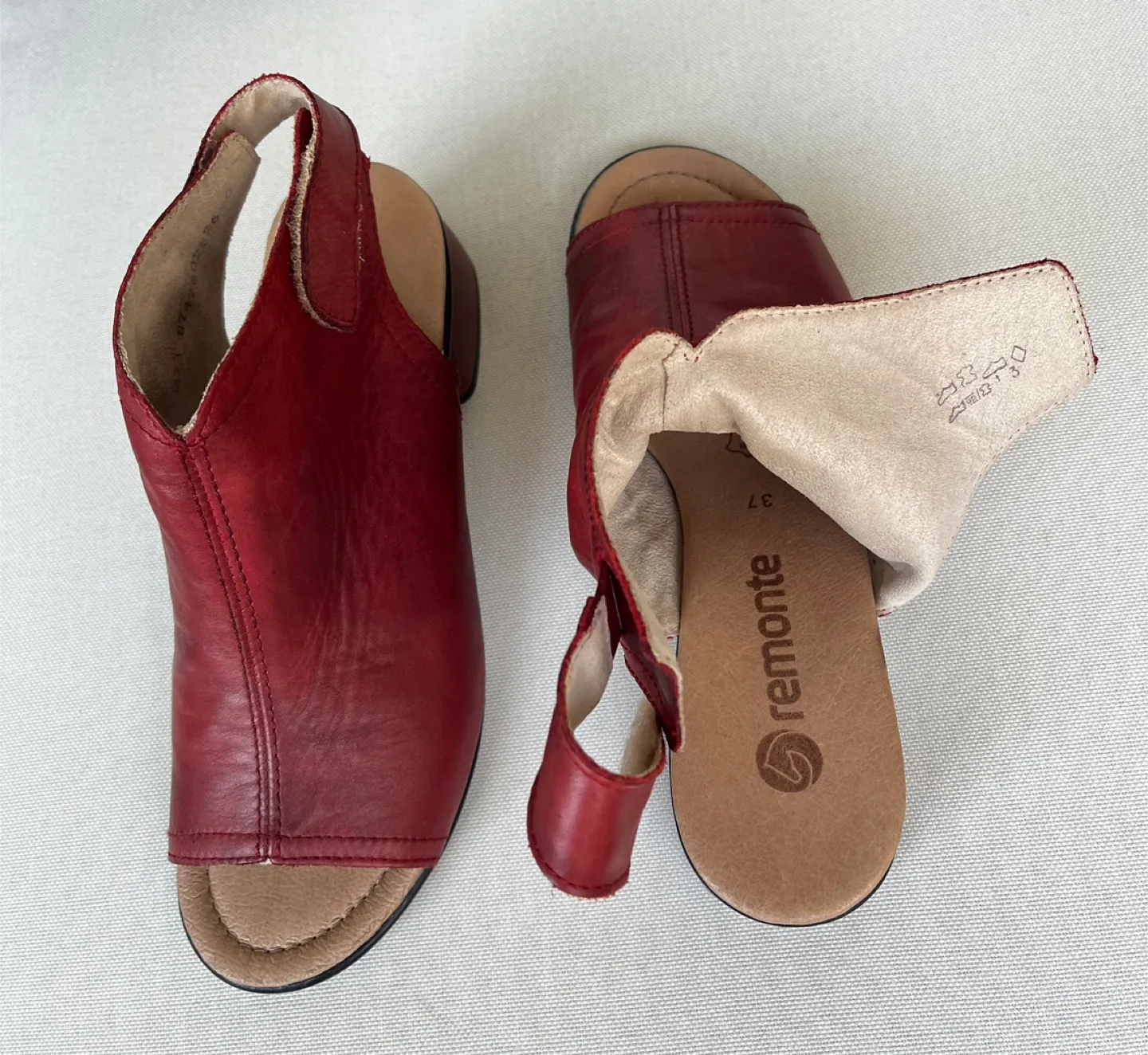 Remonte Soft Red Leather Sandals Size 7 image indicator(6)