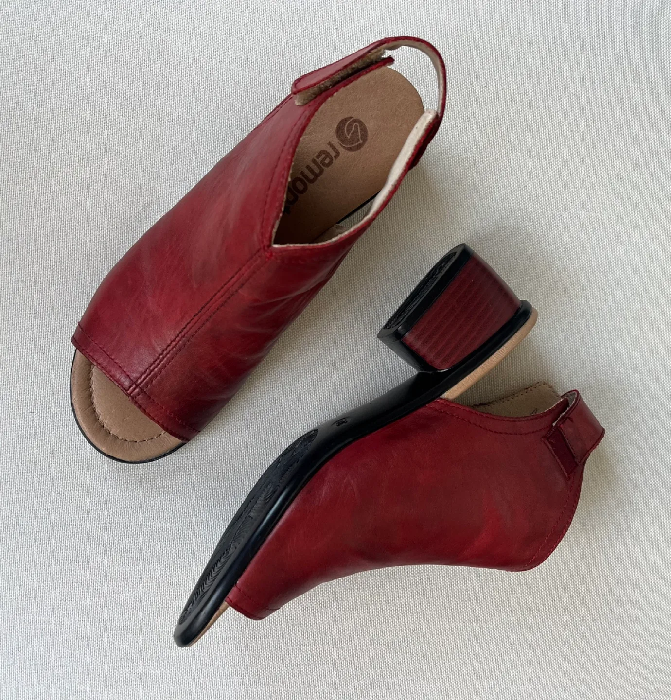 Remonte Soft Red Leather Sandals Size 7 image indicator(8)