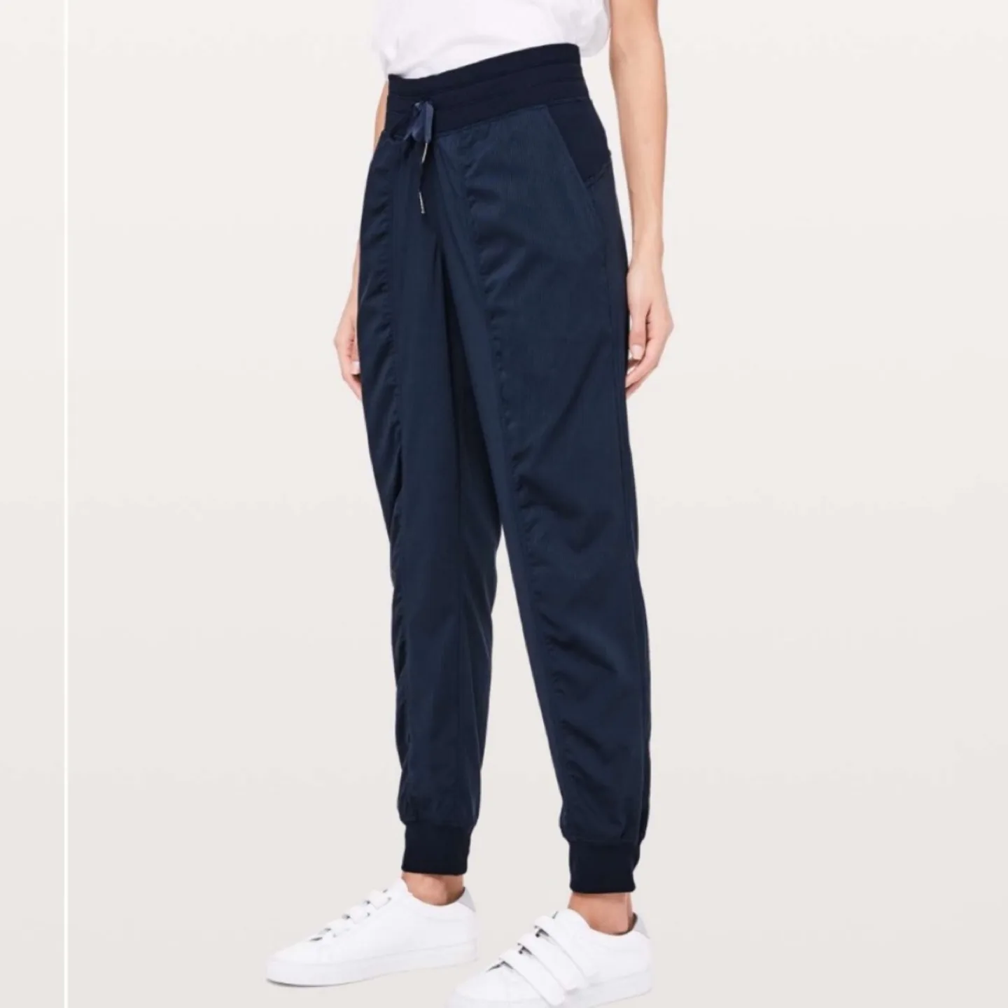 Lululemon Dance Studio Jogger *29" - size 8 image indicator(5)