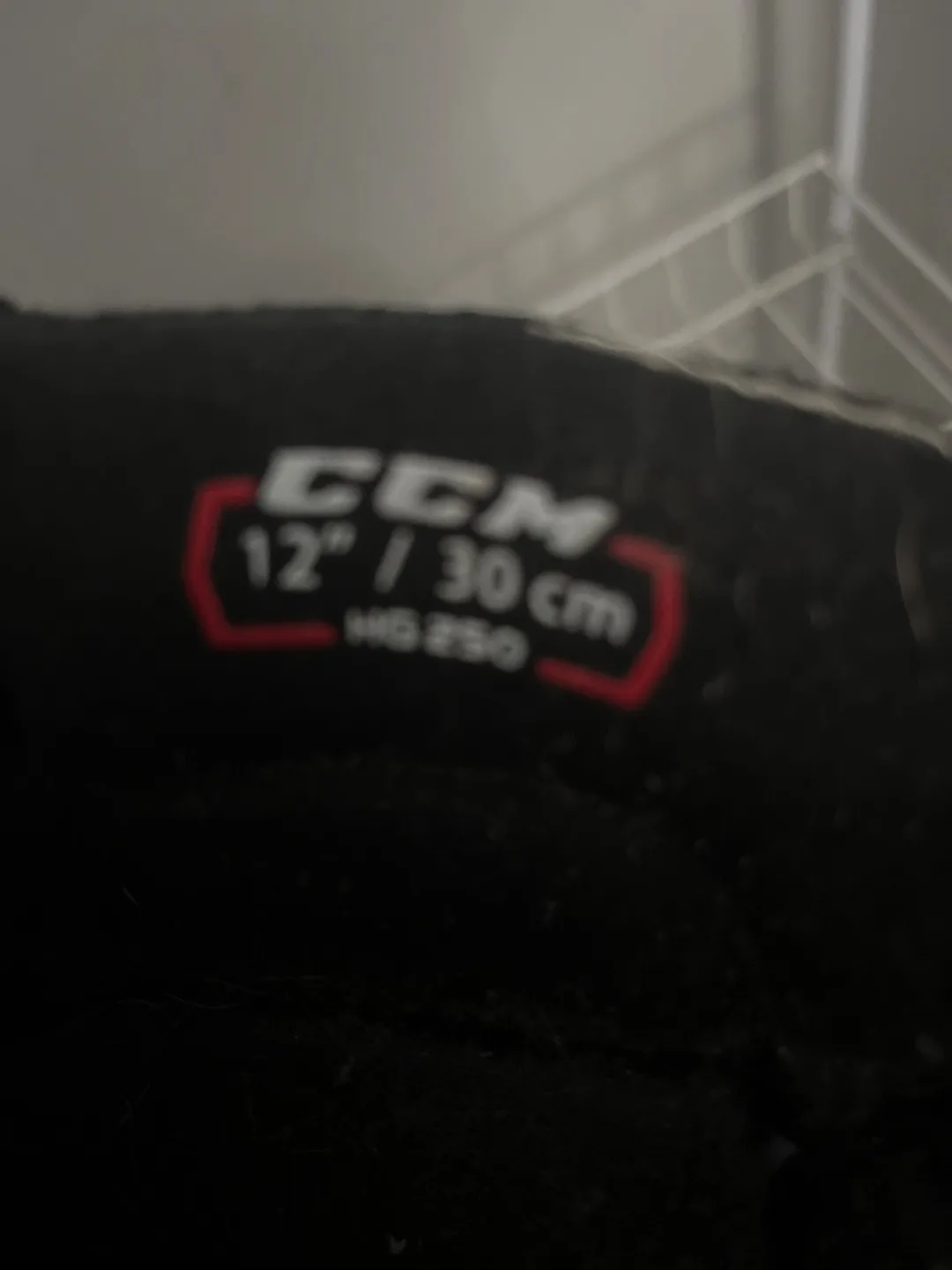 CCM HG250 Hockey Gloves - 12 inch image indicator(3)