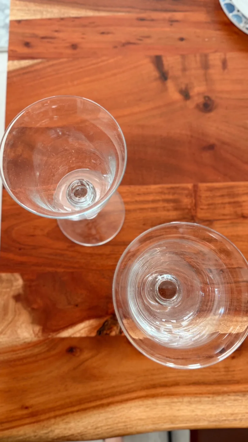 Two glass goblets for free ☺️ image indicator(4)