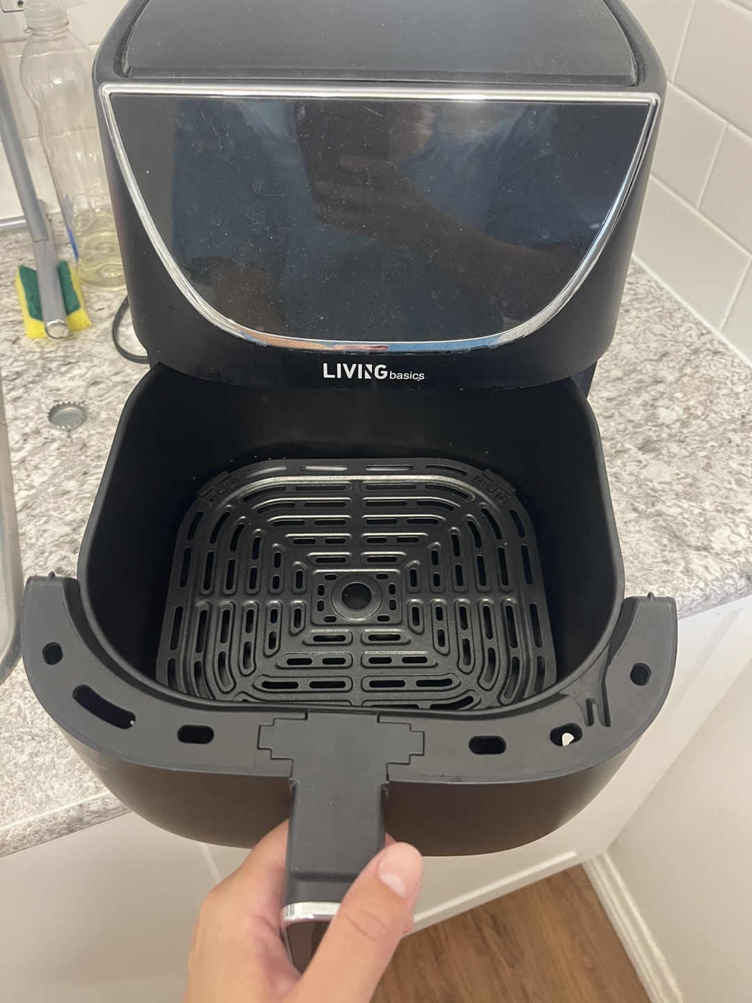 Living Basics Air Fryer 6QT - photo 2