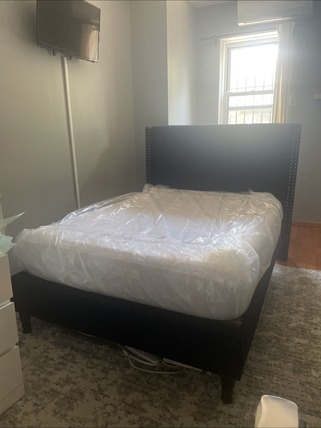 🥕 Upholstered Bed Frame and mattress - photo 2