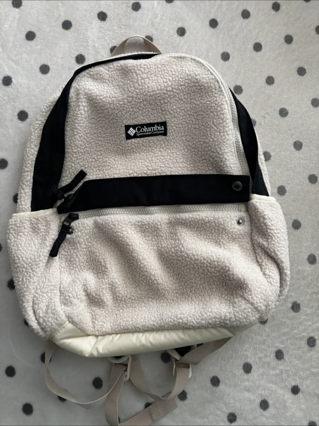 Columbia Fleece Backpack image indicator(2)