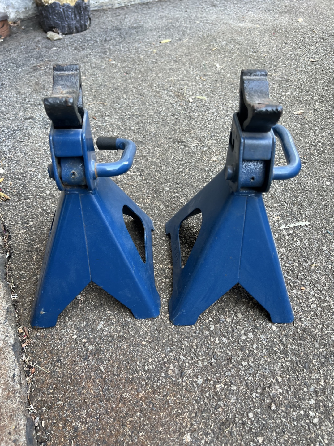 2 Ton Axle Stands - Pair - photo 2