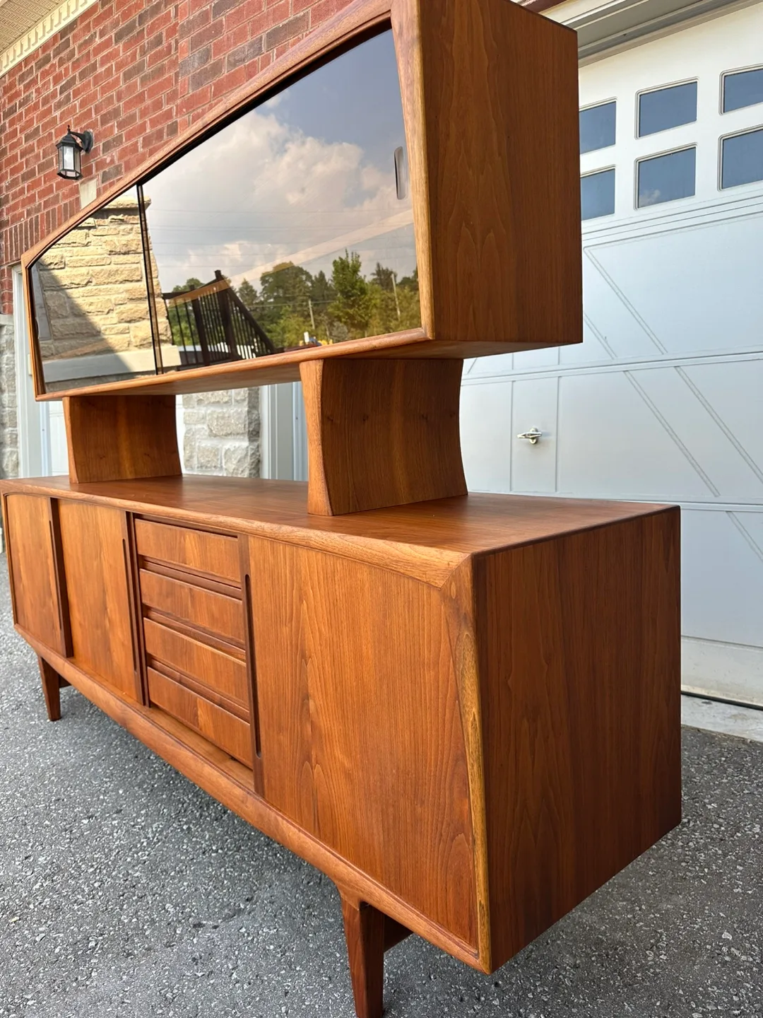 Mid-Century Modern Teak Credenza with Hutch image indicator(4)