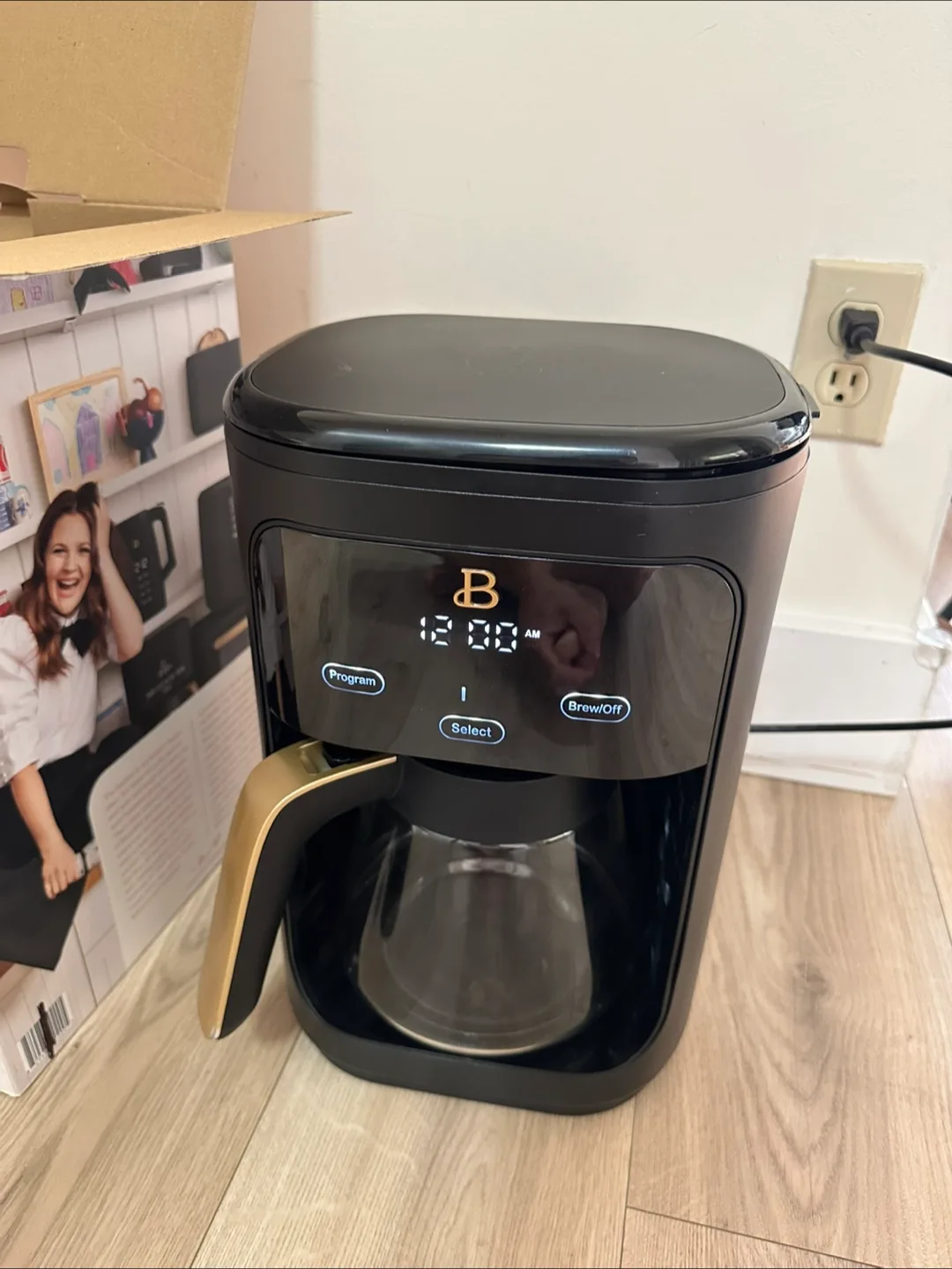 Beautiful 14-Cup Programmable Coffee Maker - Black Sesame image indicator(2)