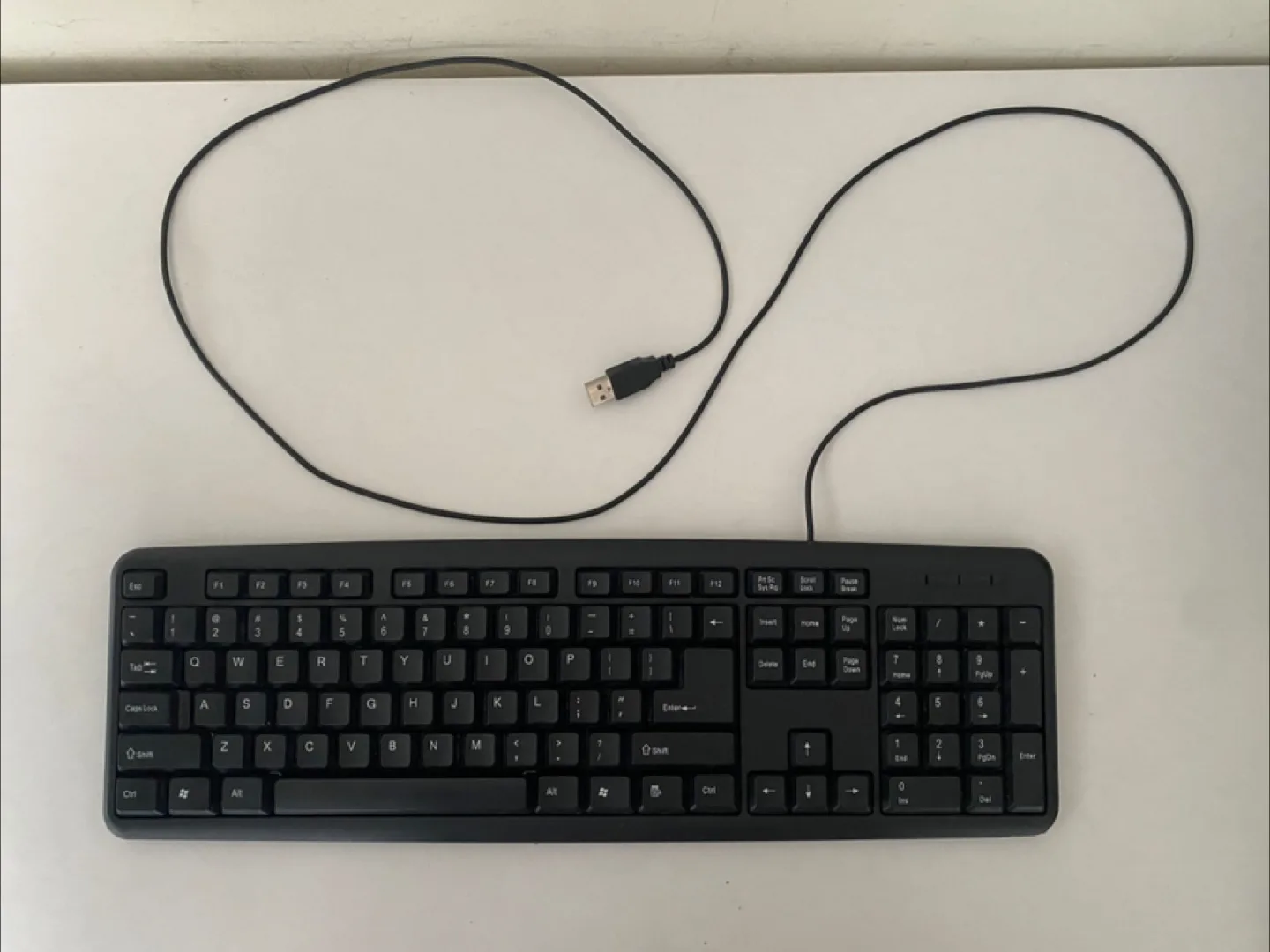 Pc, Monitor, and Accessories image indicator(6)