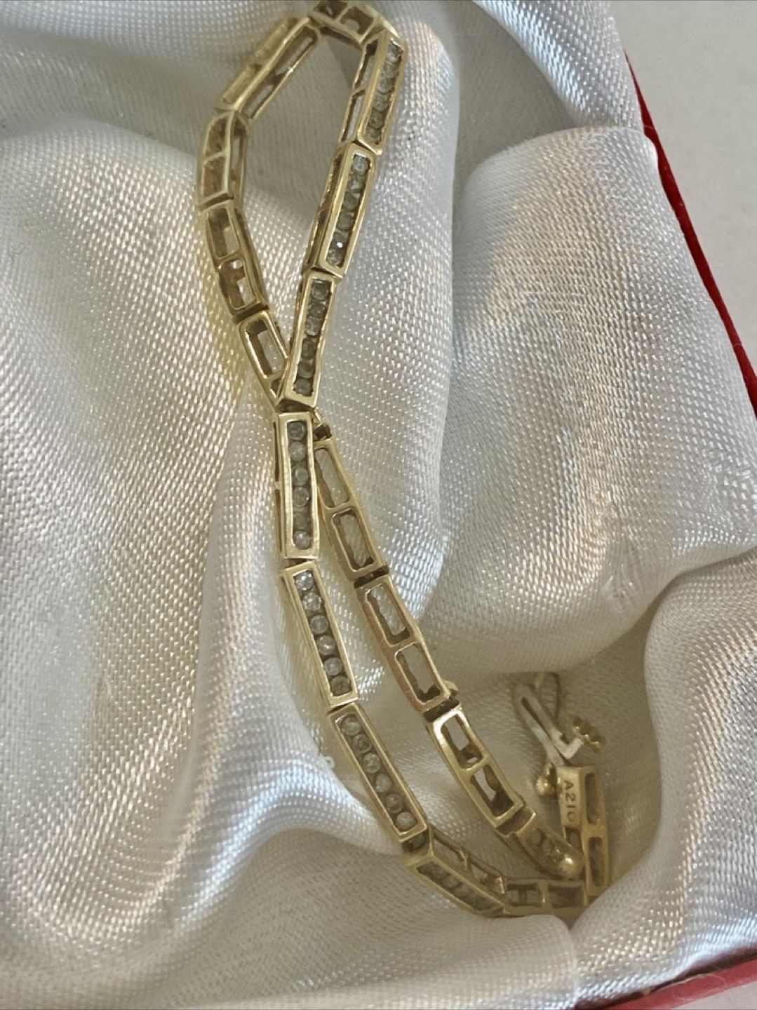 10k solid yellow Gold Diamond Bracelet
