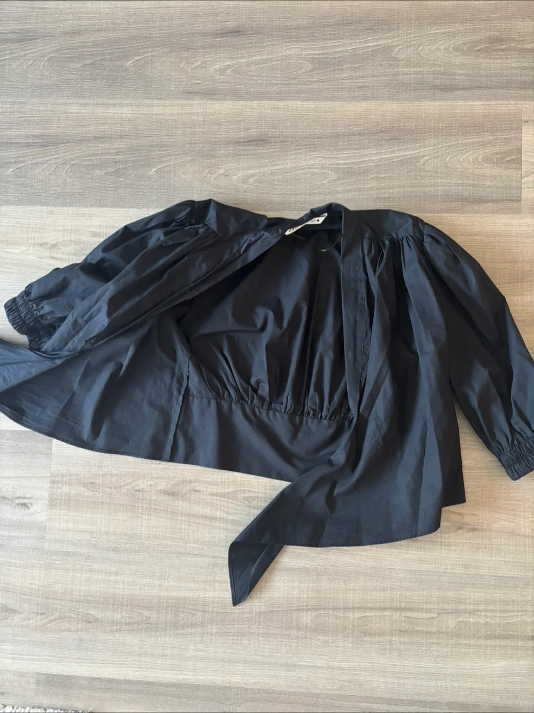 [Zara] 3 Summer Office Tops (Like New) image indicator(4)