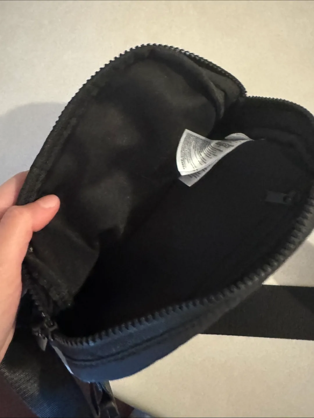 GAP Belt Bag Black thumbnail