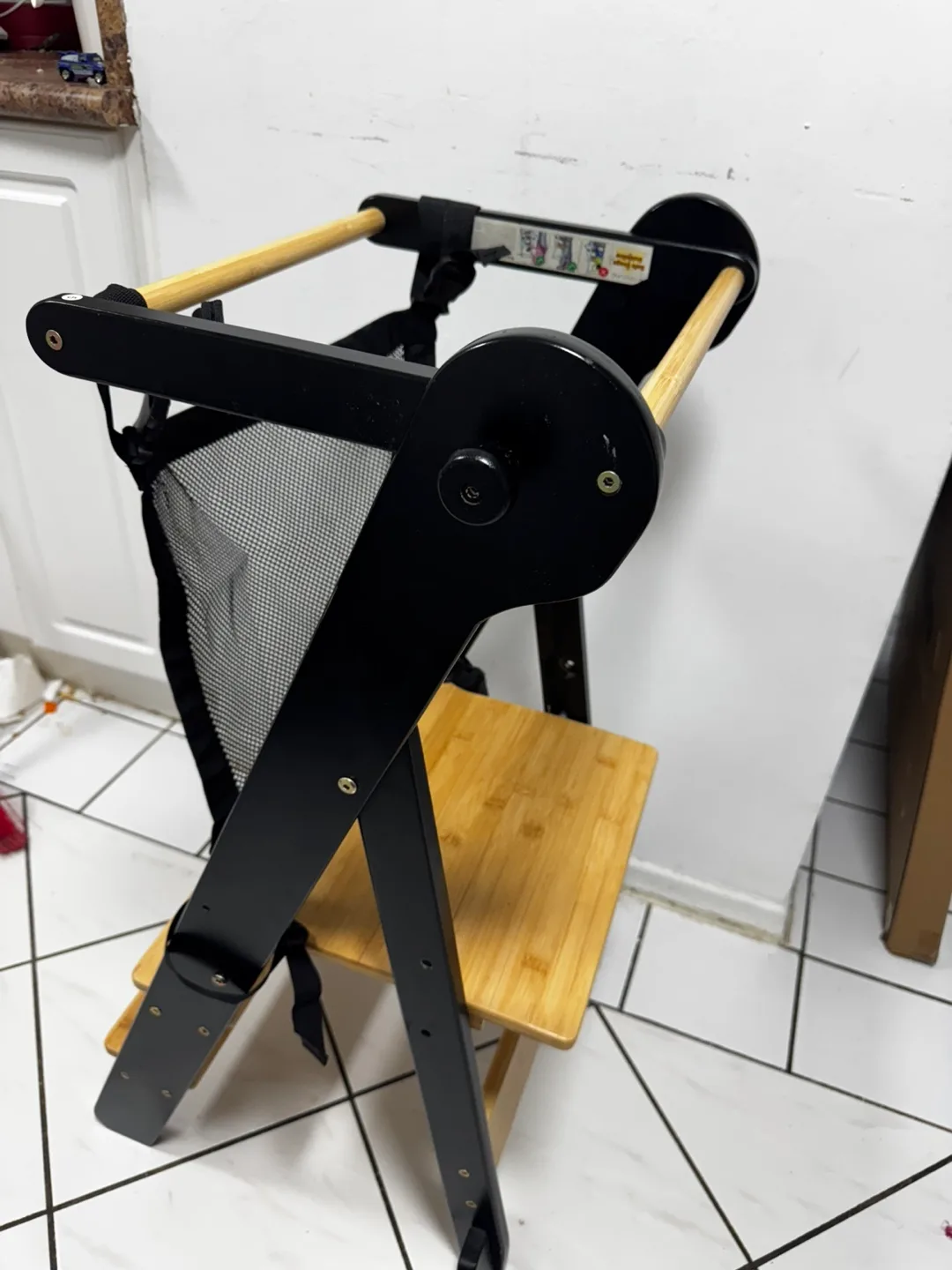 COSYLAND Foldable Step Stool for Toddlers image indicator(3)