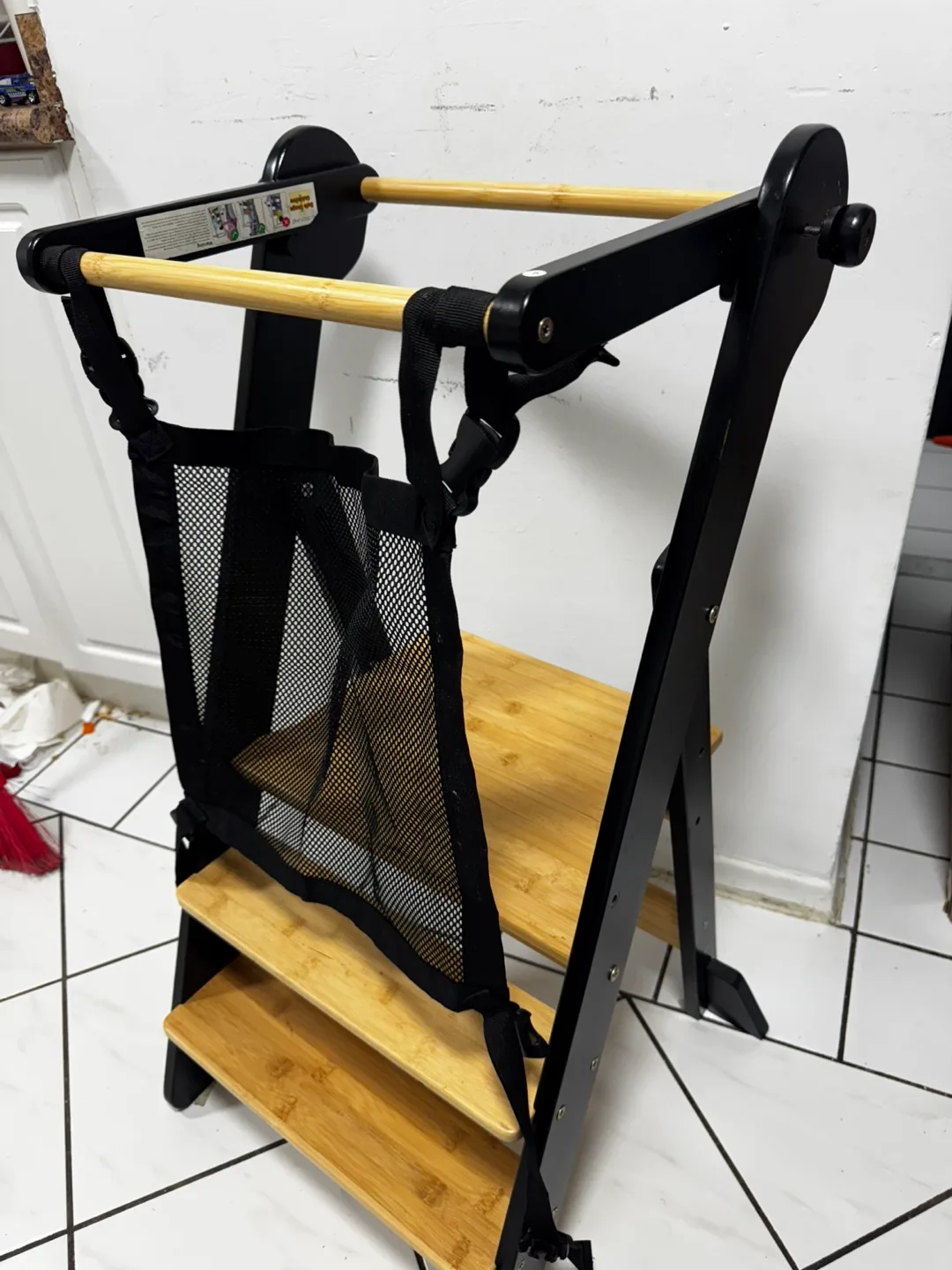 COSYLAND Foldable Step Stool for Toddlers image indicator(6)