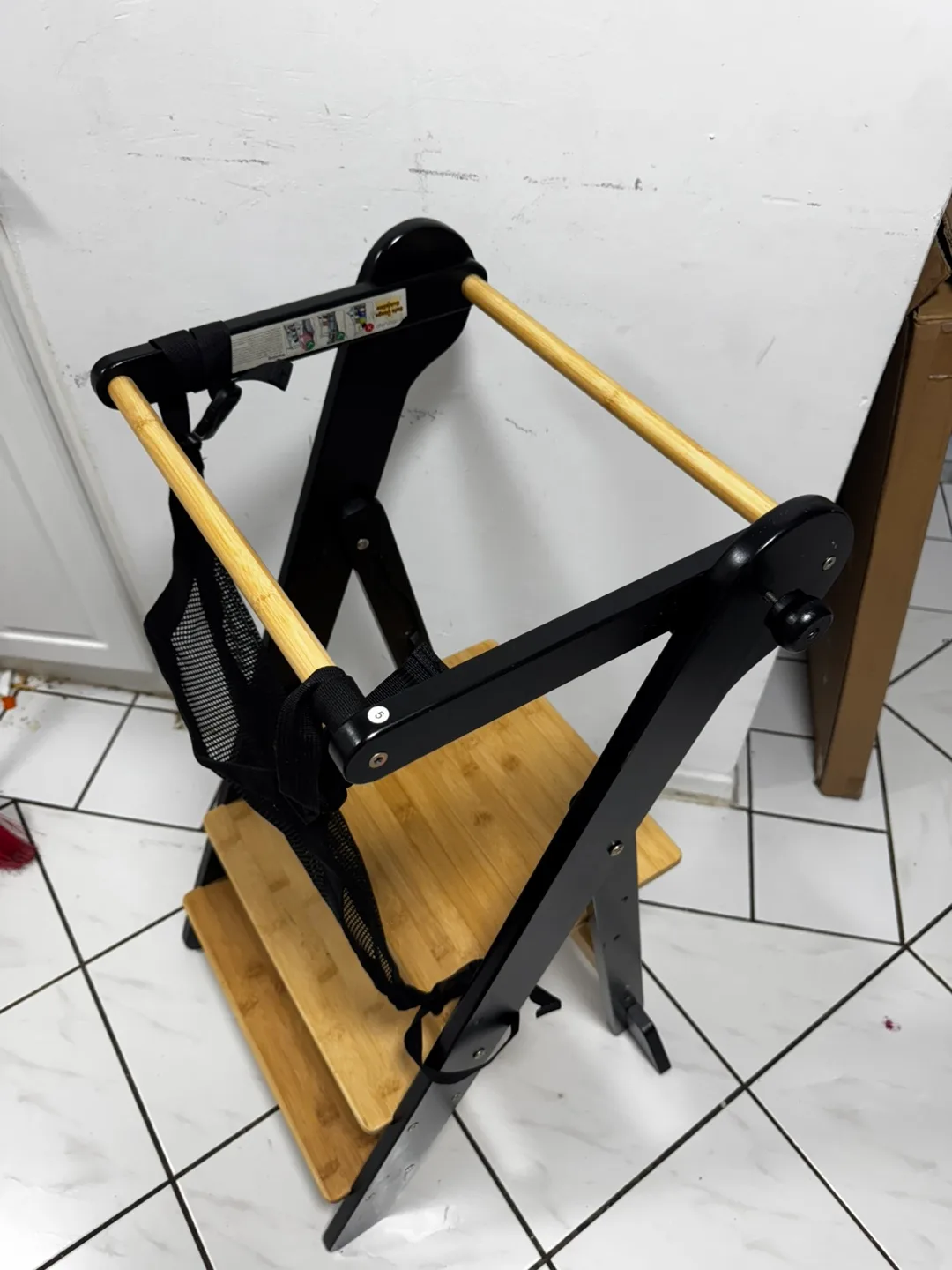 COSYLAND Foldable Step Stool for Toddlers image indicator(4)