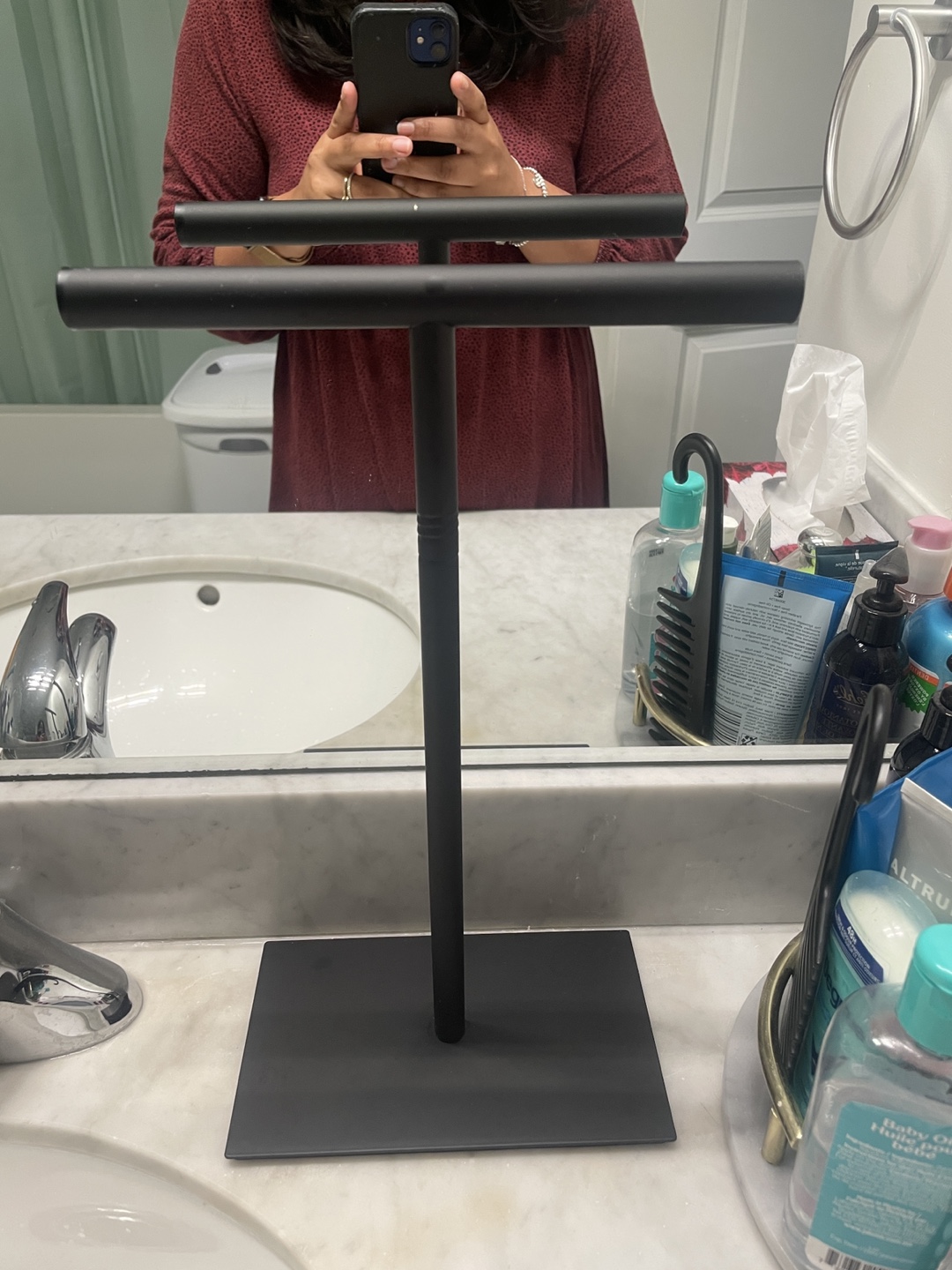 Black Stainless Steel Hand Towel Stand for Bathroom - photo 2