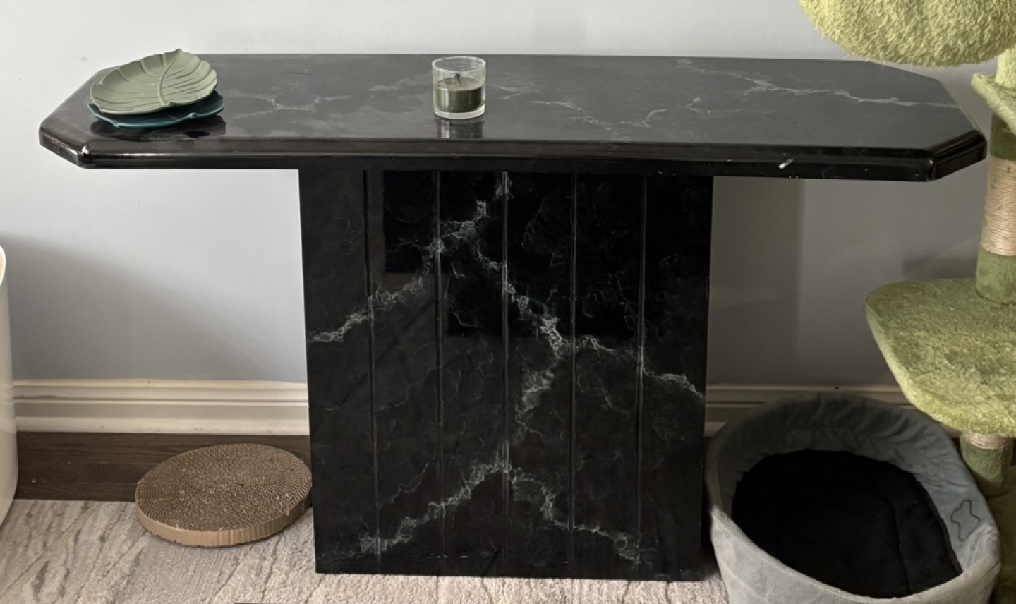Moving sale - 2 tables - photo 2