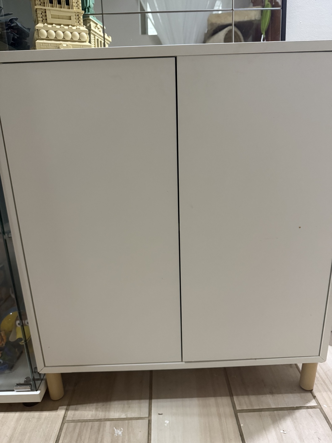 White Cabinet