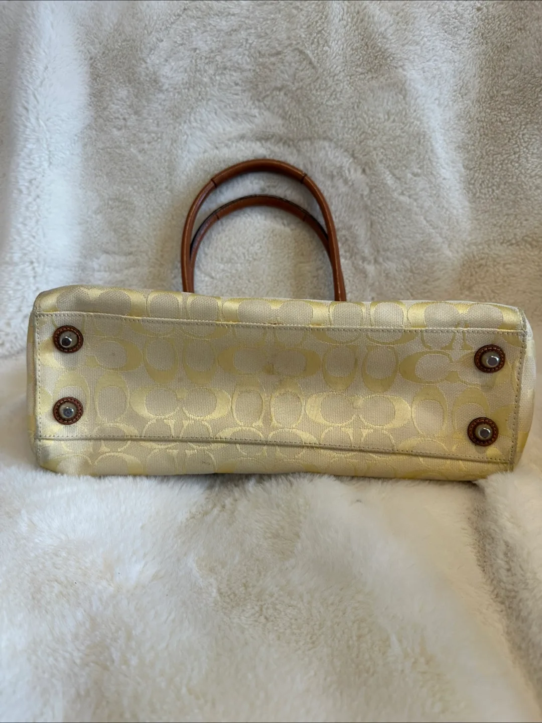 Coach Hampton Signature C Yellow Shoulder Bag Braided Leather image indicator(10)