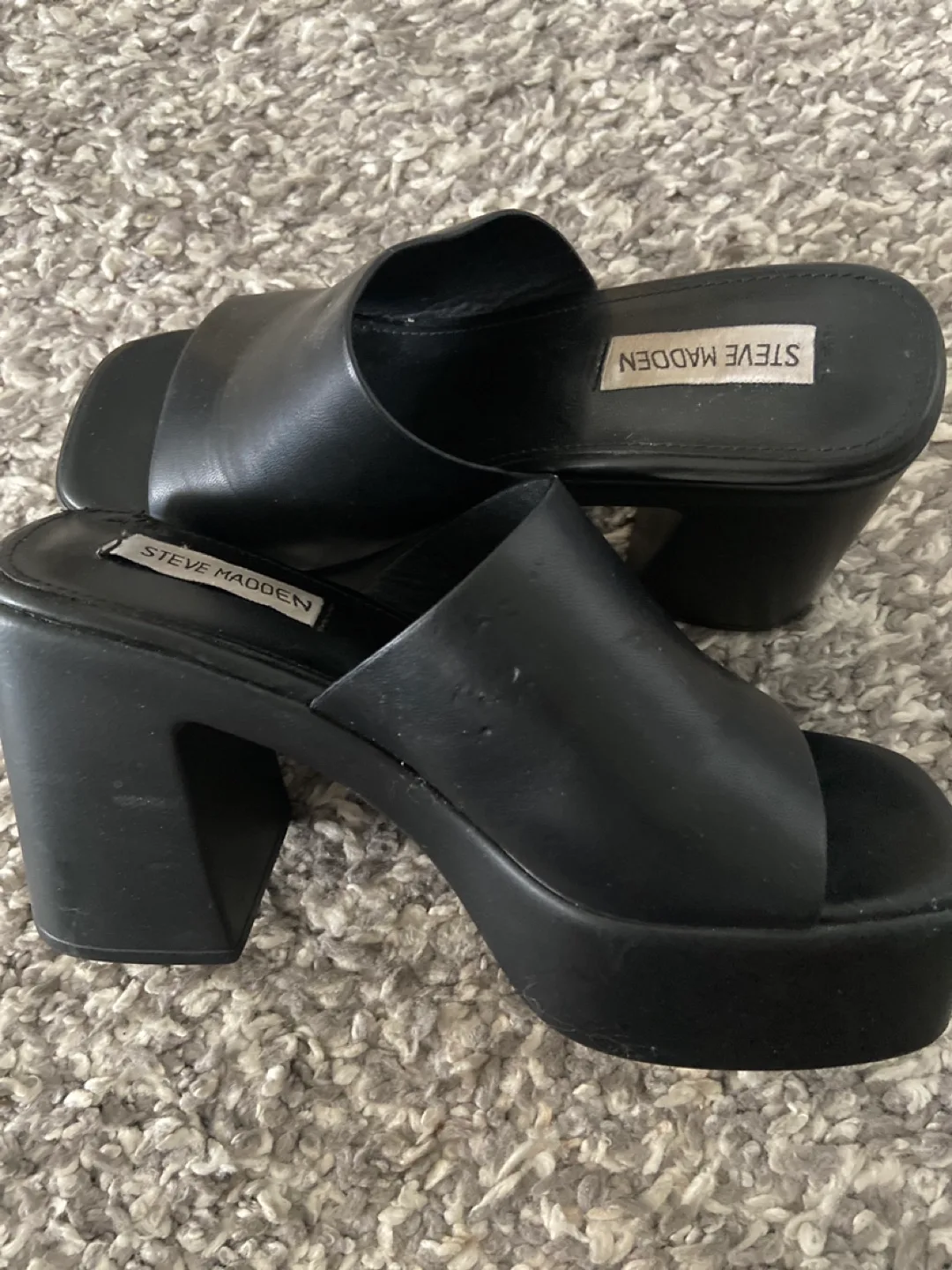 Steve Madden Black Platform Mules image indicator(4)