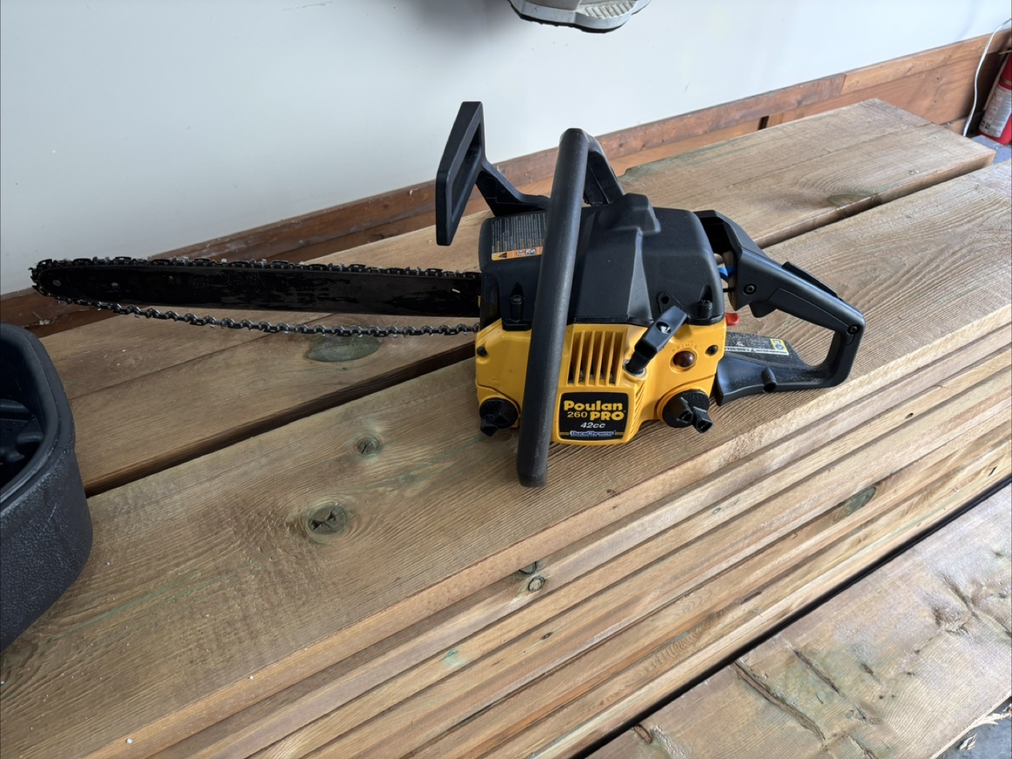 Poulan 260 chainsaw - photo 2