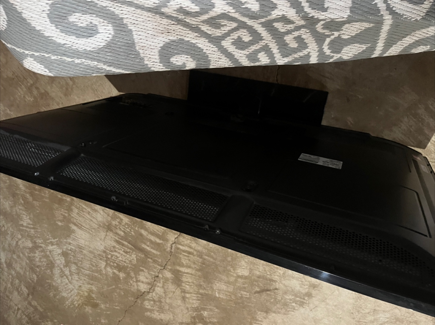 LG LCD TV - photo 2