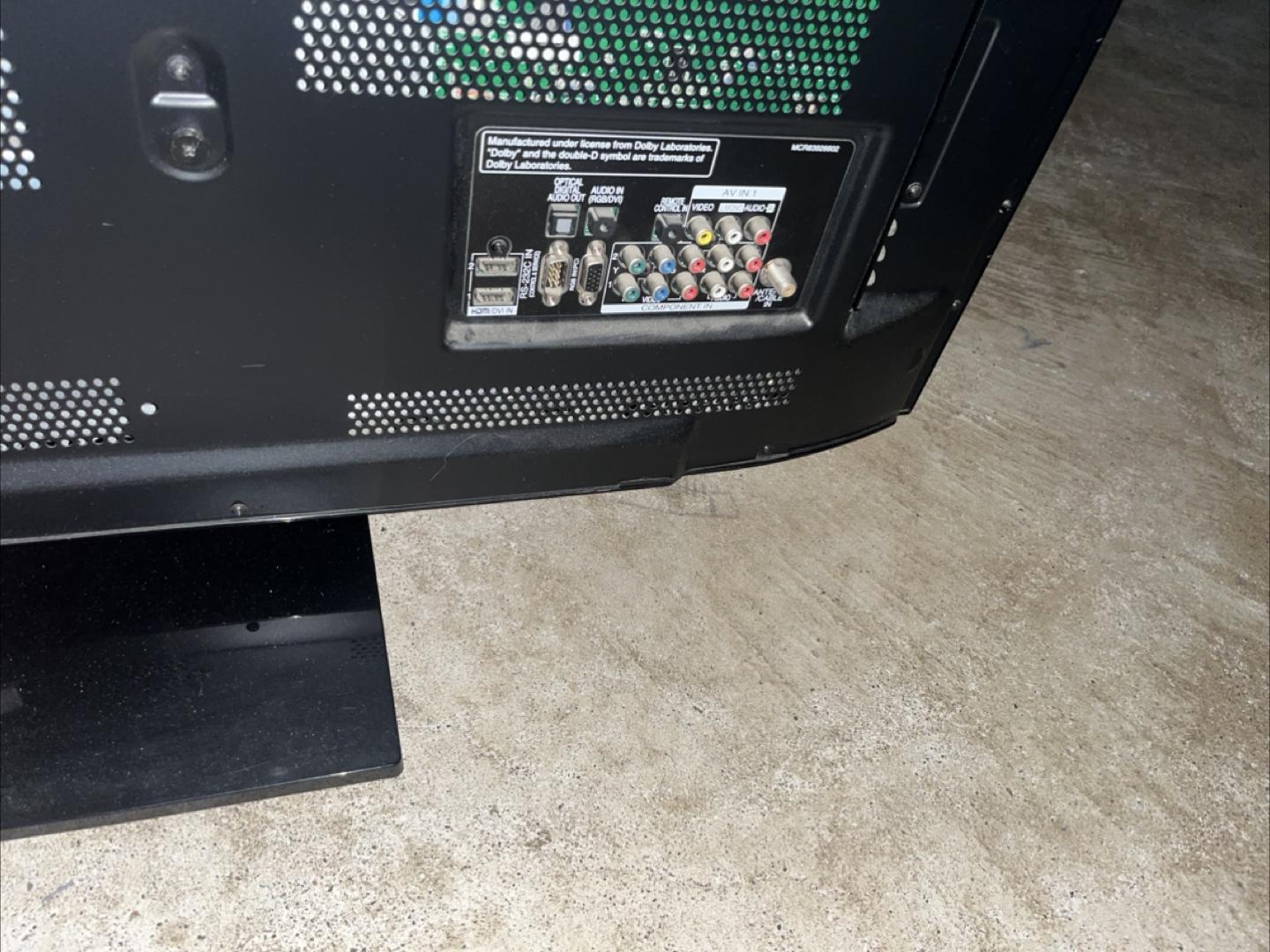 LG LCD TV - photo 3
