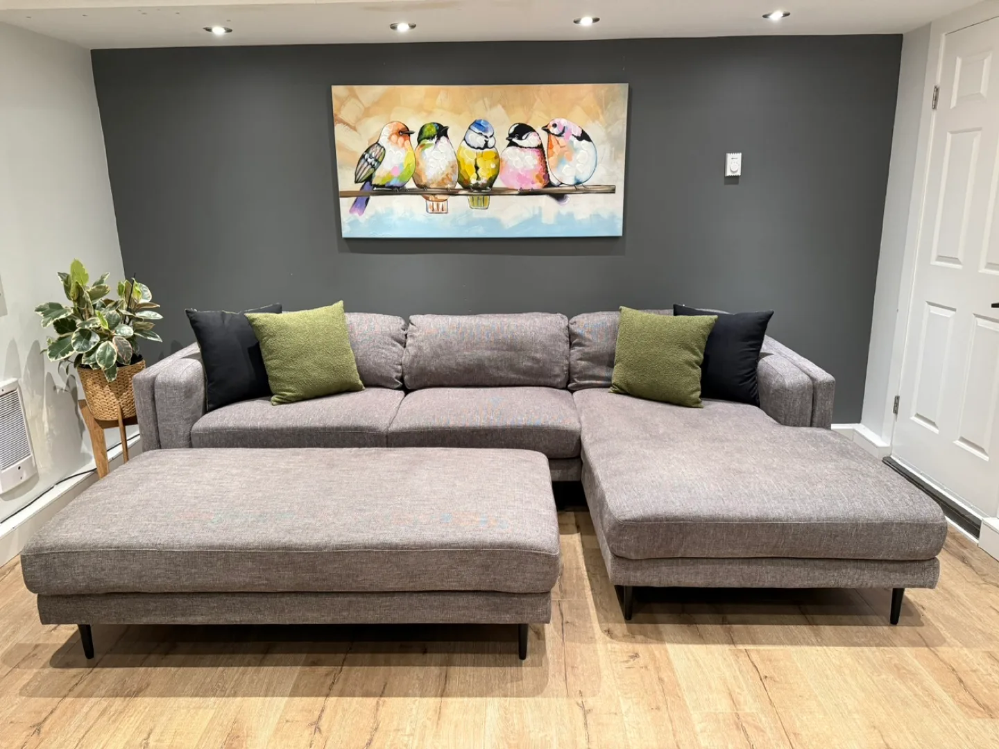 Excellent Condition, Aries Sectional Chaise+Ottoman/Bed image indicator(6)