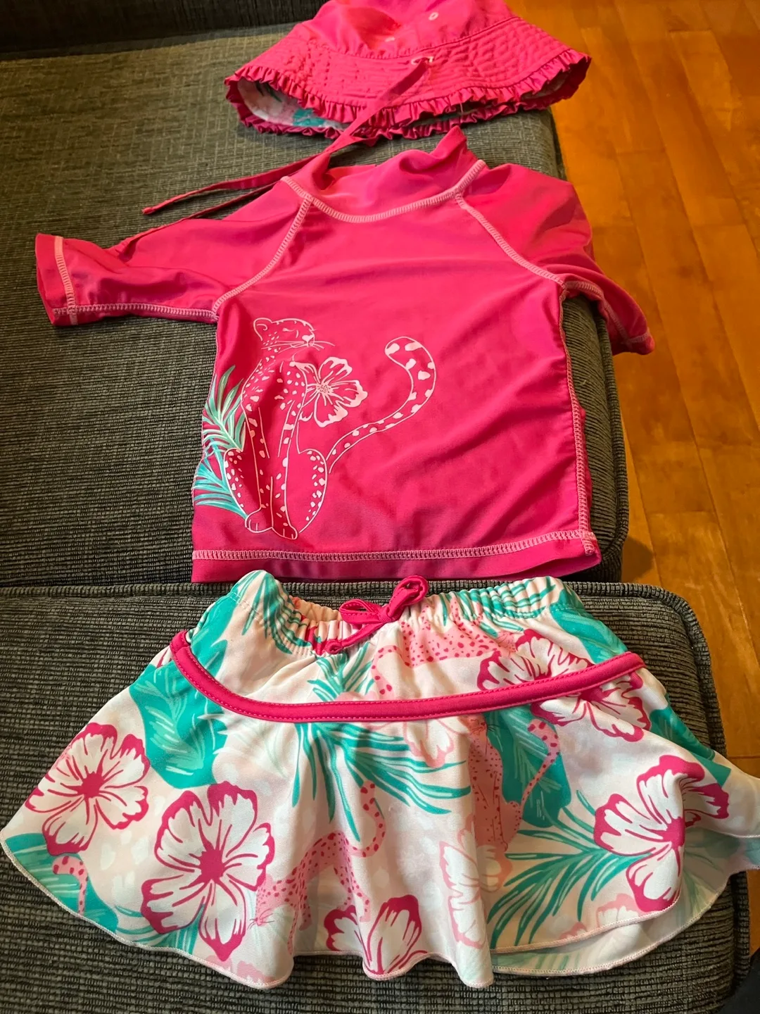 Swim Suits image indicator(2)