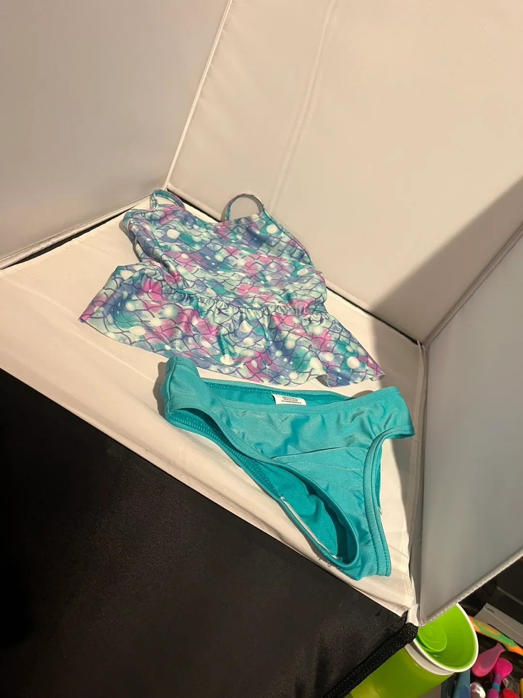 Swim Suits image indicator(4)