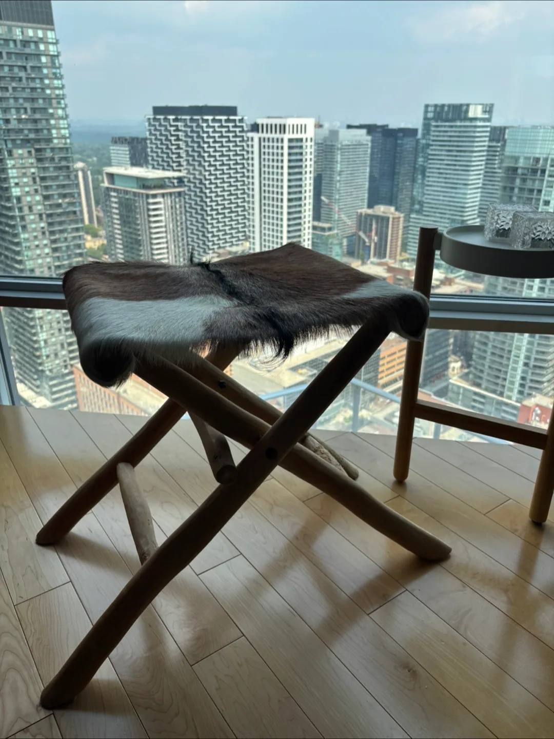 Folding Stool with Cowhide Seat image indicator(2)