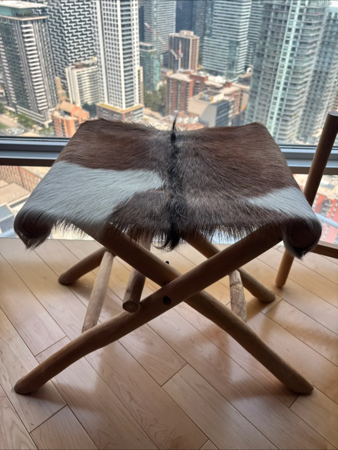 Folding Stool with Cowhide Seat image indicator(3)