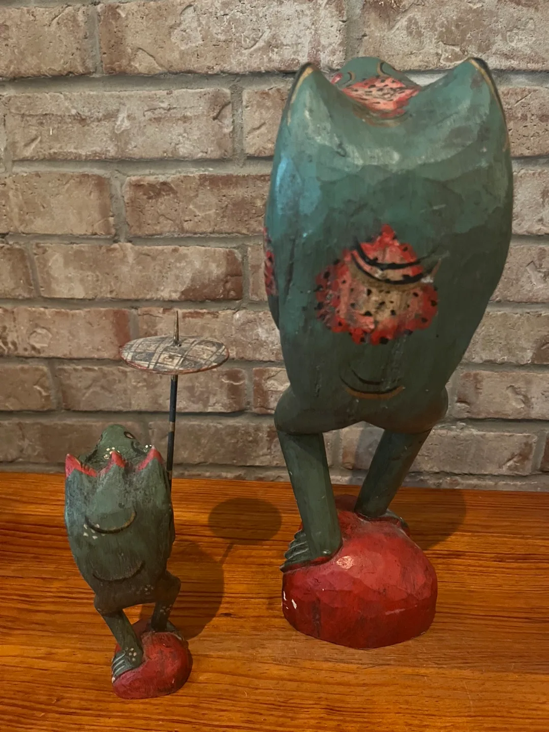 Set of 2 Vintage Hand-Carved Frog Statues image indicator(3)