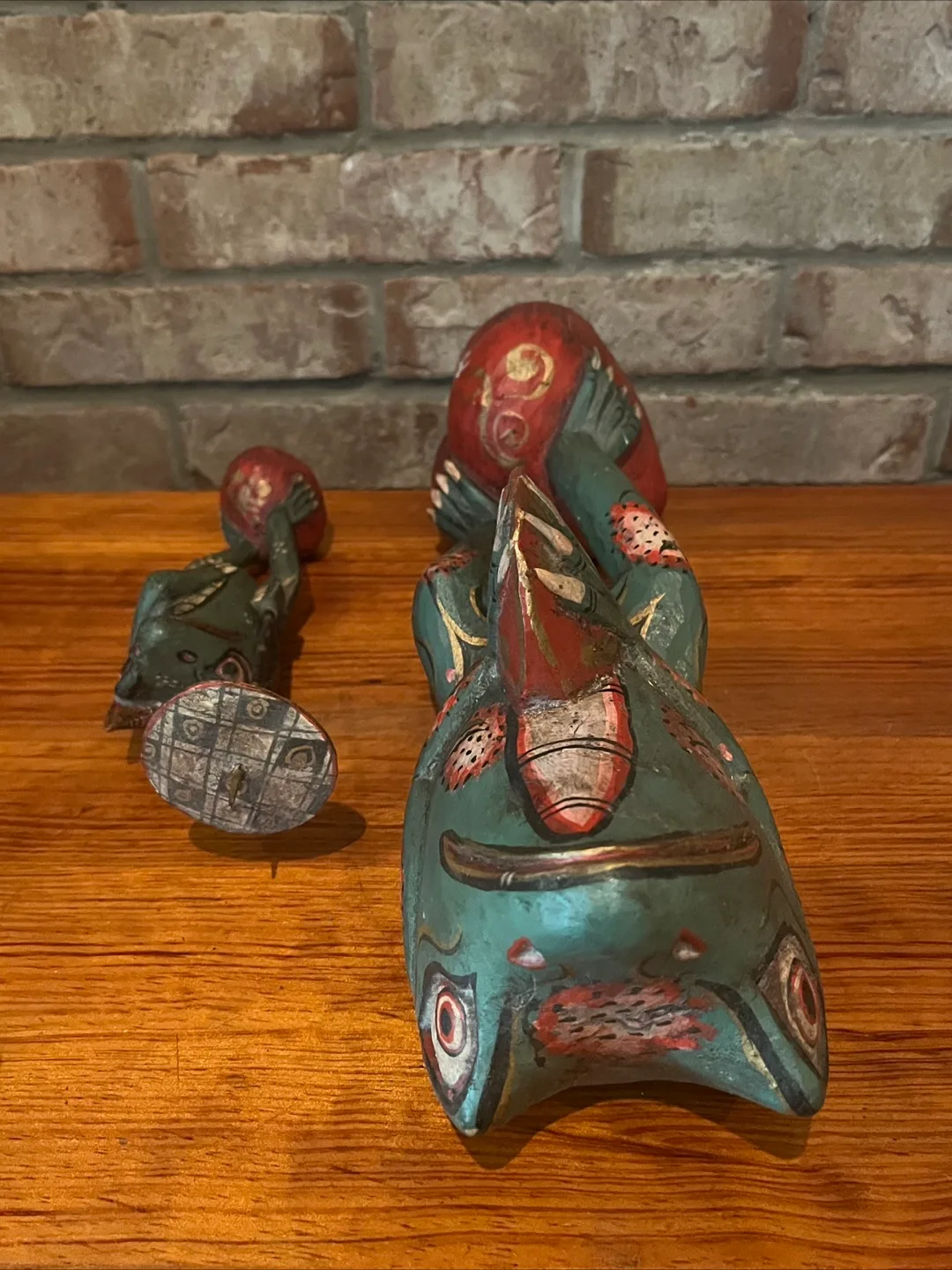 Set of 2 Vintage Hand-Carved Frog Statues image indicator(8)