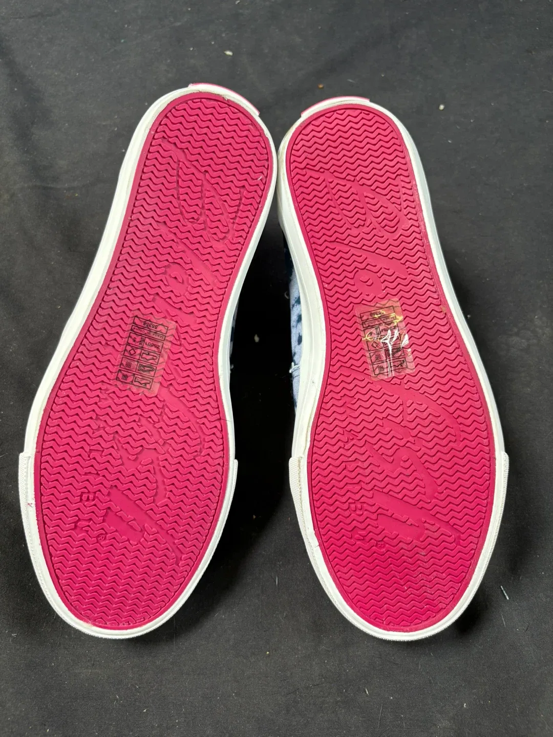 Blowfish Malibu kid’s Slip-On Sneakers image indicator(7)