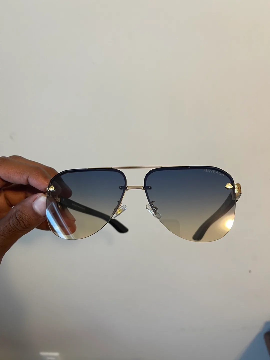 Maybach Luxury Sunglasses image indicator(5)